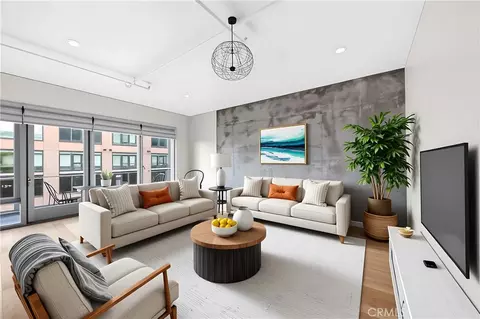 1100 S Hope St #911, Los Angeles, CA 90015