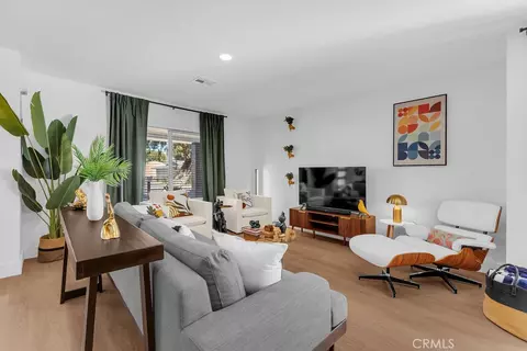 481 W Sunview, Palm Springs, CA 92262