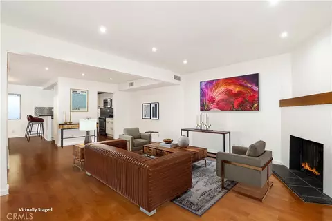 944 Palm Ave #5, West Hollywood, CA 90069