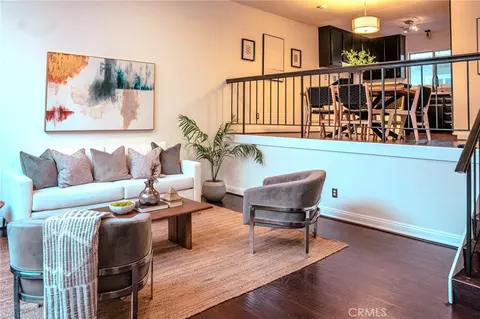 14144 Burbank Blvd #2, Sherman Oaks, CA 91401