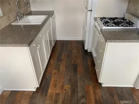 Kitchen - 4401 E Division St, Long Beach, CA 90803 photo 9 of 10