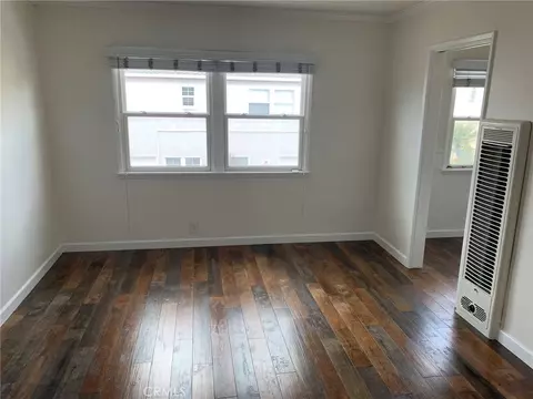 Living - 4401 E Division St, Long Beach, CA 90803 photo 4 of 4