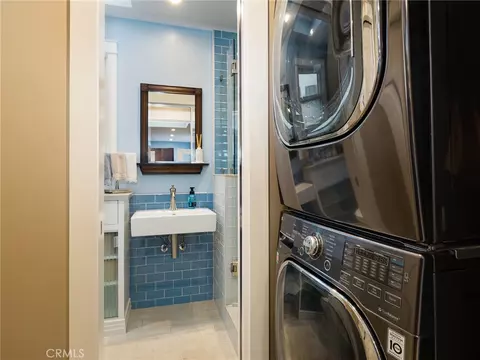 Other - 211 E Pine Ave, El Segundo, CA 90245 photo 1 of 4