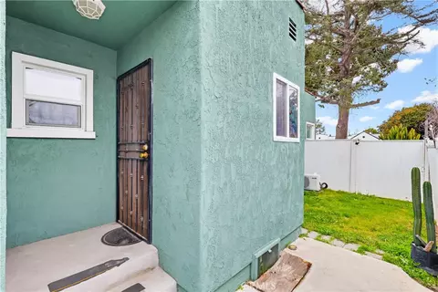 Exterior - 924 W 134th Pl, Compton, CA 90222 photo 8 of 16