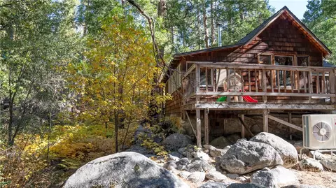 25201 Fern Valley Rd, Idyllwild, CA 92549