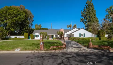 17259 Rayen St, Sherwood Forest, CA 91325