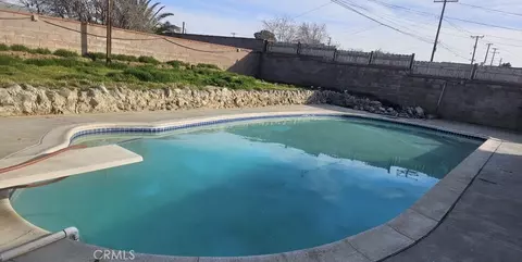 Exterior - 44022 Stanridge Ave, Lancaster, CA 93535 photo 6 of 8