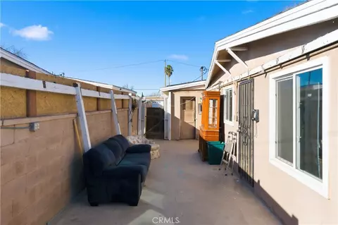 Exterior - 44022 Stanridge Ave, Lancaster, CA 93535 photo 8 of 8
