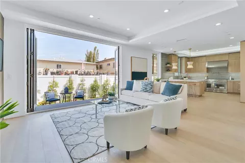3202 Green Ln, Redondo Beach, CA 90278