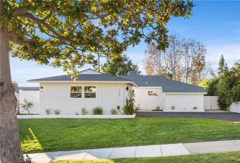 1145 Daveric Dr, Pasadena, CA 91107