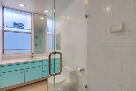 Bath - 2999 E Ocean Blvd #120, Long Beach, CA 90803 photo 2 of 2