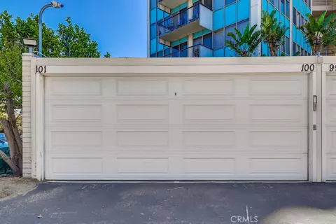 Exterior - 2999 E Ocean Blvd #120, Long Beach, CA 90803 photo 8 of 8