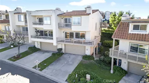 25 Hilltop Cir, Rancho Palos Verdes, CA 90275