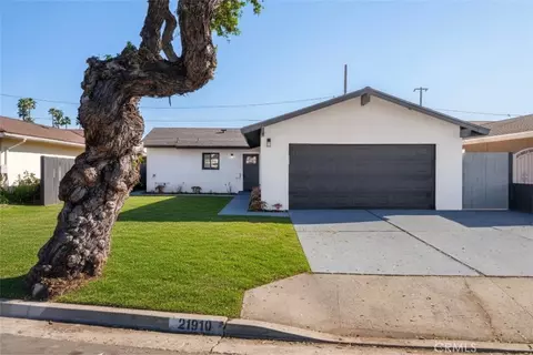 21910 Newkirk Ave, Carson, CA 90745