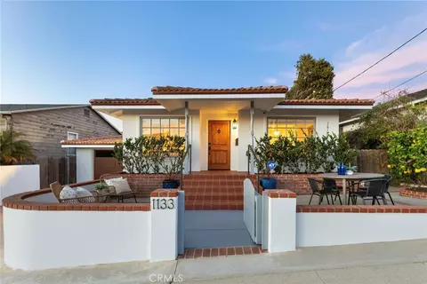 1133 8th St, Hermosa Beach, CA 90254