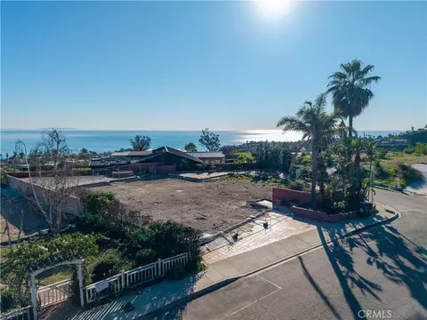 800 El Oro, Pacific Palisades, CA 90272