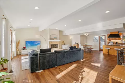 168 Ardmore Ave, Hermosa Beach, CA 90254