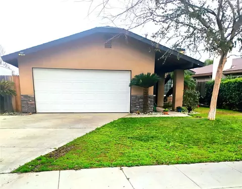 6300 Ringwood St, Bakersfield, CA 93313