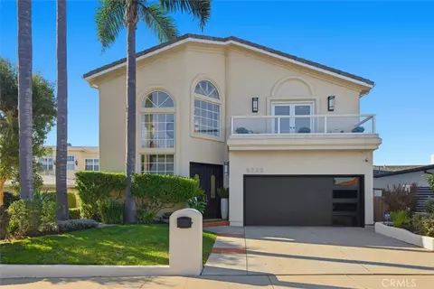 8325 Delgany Ave, Playa Del Rey, CA 90293