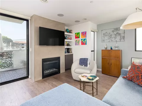 Living - 121 E Walnut Ave, El Segundo, CA 90245 photo 4 of 4