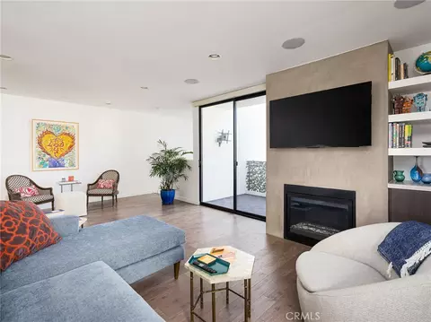 Other - 121 E Walnut Ave, El Segundo, CA 90245 photo 2 of 5