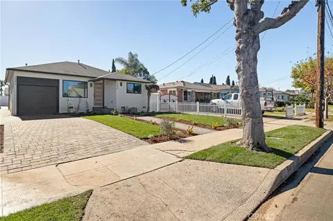 1544 W 215th St, Torrance, CA 90501
