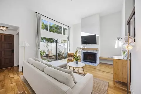 1911 Rockefeller Ln #E, Redondo Beach, CA 90278