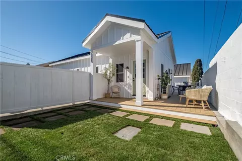 228 Arena St #B, El Segundo, CA 90245