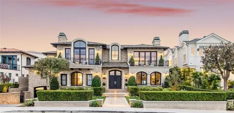 500 N Poinsettia Ave, Manhattan Beach, CA 90266