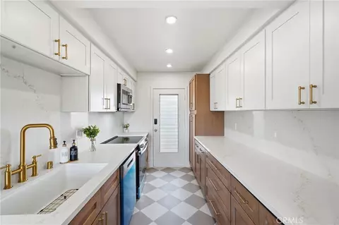 5630 Ravenspur #209, Rancho Palos Verdes, CA 90275