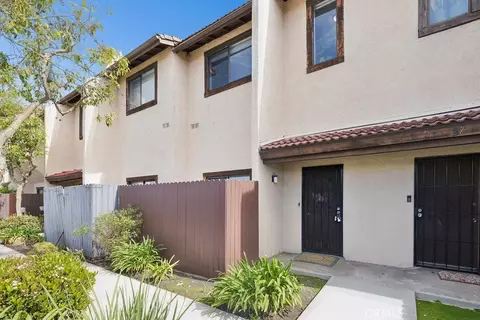 20823 Norwalk Blvd #26, Lakewood, CA 90715