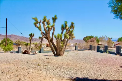 Exterior - 7112 Mecca Rd, Joshua Tree, CA 92252 photo 11 of 12