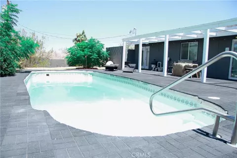 Exterior - 7112 Mecca Rd, Joshua Tree, CA 92252 photo 4 of 12