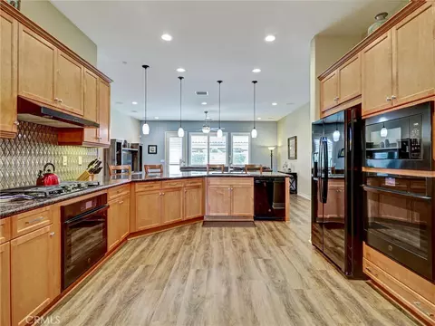 Kitchen - 43086 Borretti Way, Indio, CA 92203 photo 2 of 7