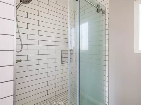 Bath - 526 Sheldon St, El Segundo, CA 90245 photo 5 of 6