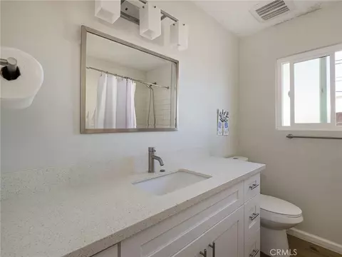 Bath - 526 Sheldon St, El Segundo, CA 90245 photo 6 of 6