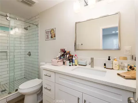 Bath - 526 Sheldon St, El Segundo, CA 90245 photo 1 of 6