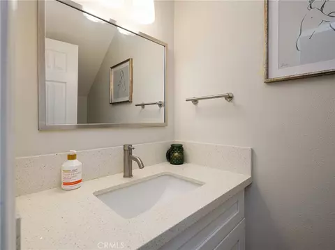 Bath - 526 Sheldon St, El Segundo, CA 90245 photo 3 of 6
