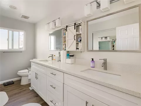 Bath - 526 Sheldon St, El Segundo, CA 90245 photo 4 of 6