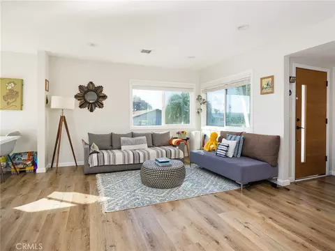 Living - 526 Sheldon St, El Segundo, CA 90245 photo 1 of 4