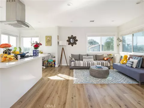 Living - 526 Sheldon St, El Segundo, CA 90245 photo 3 of 4