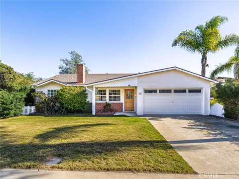 860 Bungalow Dr, El Segundo, CA 90245
