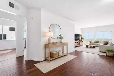 11822 Goshen Ave #303, Los Angeles, CA 90049