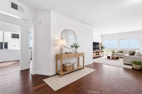 11822 Goshen Ave #303, Los Angeles, CA 90049