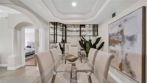 7218 Hillside Ave #202, Los Angeles, CA 90046