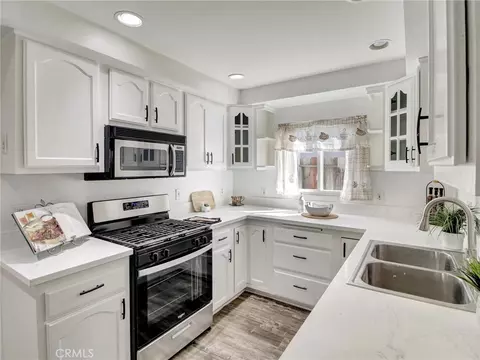 Kitchen - 17815 Lysander, Carson, CA 90746 photo 2 of 3