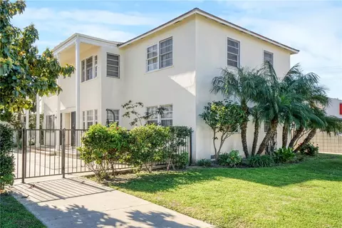12320 Washington Pl, Los Angeles, CA 90066