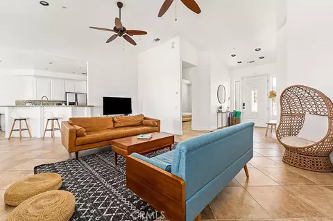 Living - 61424 Latham Trl, Joshua Tree, CA 92252 photo 2 of 2