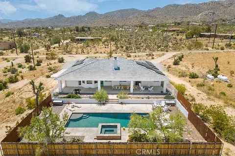 61424 Latham Trl, Joshua Tree, CA 92252