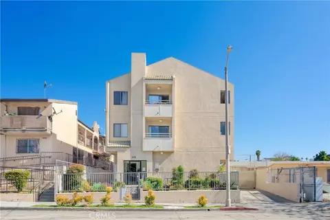 646 N Madison Ave, Los Angeles, CA 90004